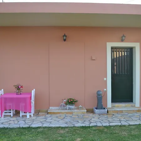 Theofilos Country House * Kompítsion